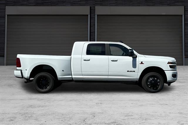 2025 Ram 3500 Laramie Mega Cab 4x4 6&apos;4&quot; Box Morgan Hill CA