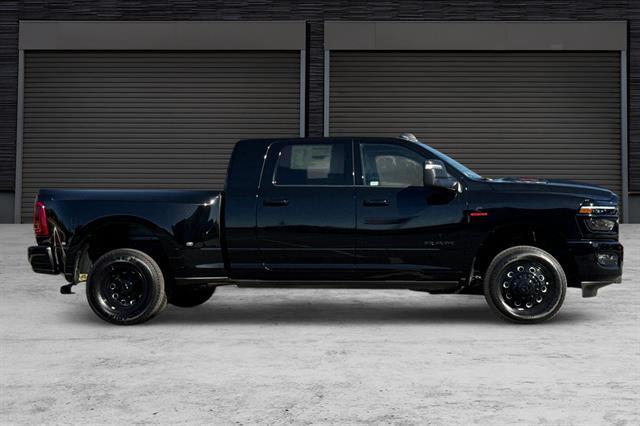 2025 Ram 3500 Laramie Mega Cab 4x4 6&apos;4&quot; Box Morgan Hill CA