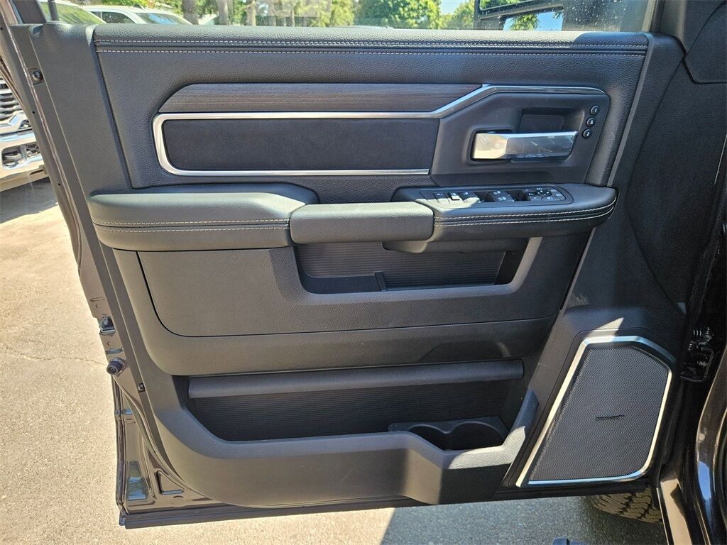 2025 Ram 3500 Laramie Gresham OR