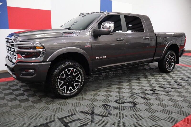 2025 Ram 3500 Limited Longhorn Mega Cab Ram Box 6.7L Diesel GPS Ca