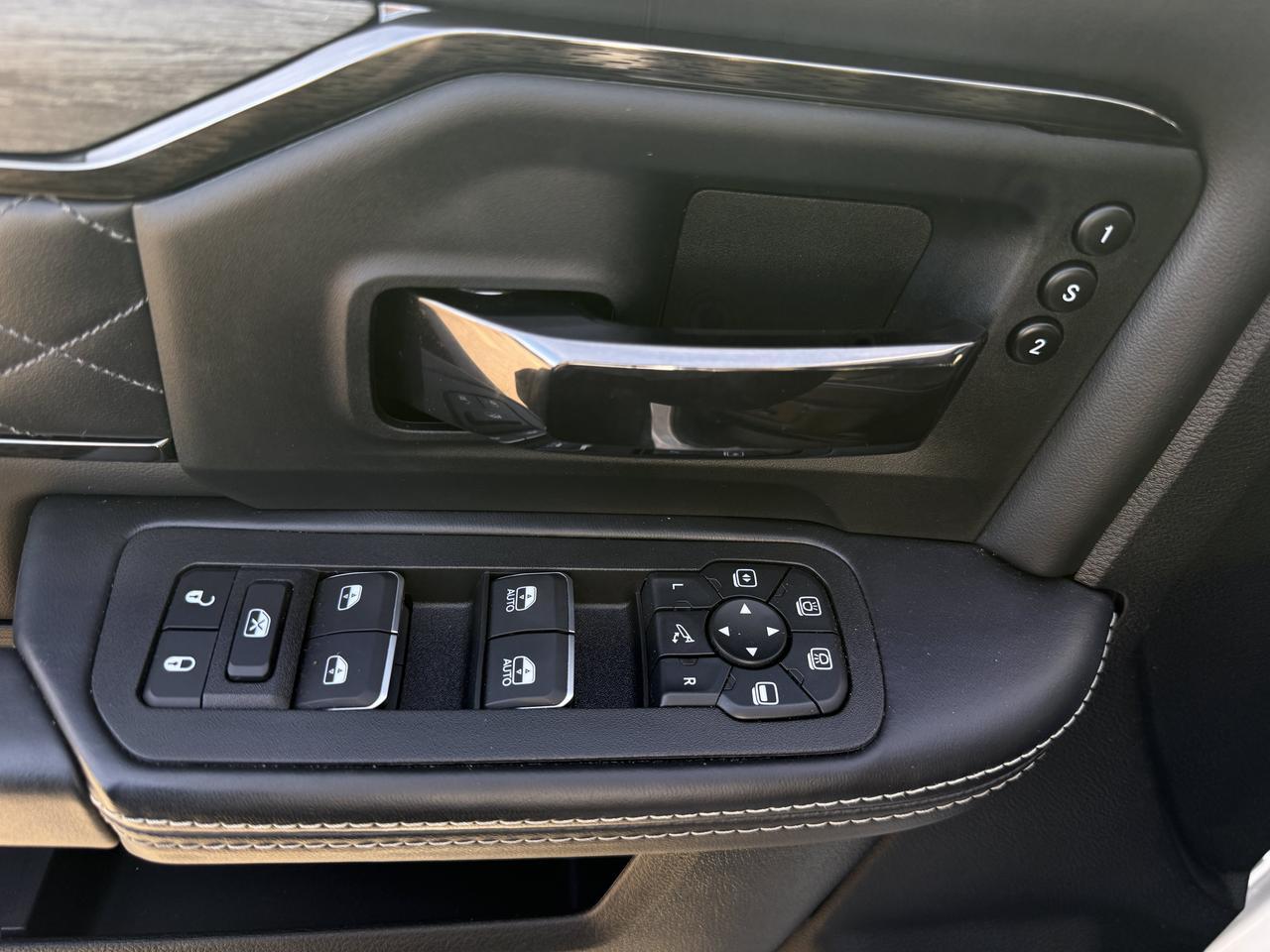 2025 Ram 3500 Limited Redwater AB