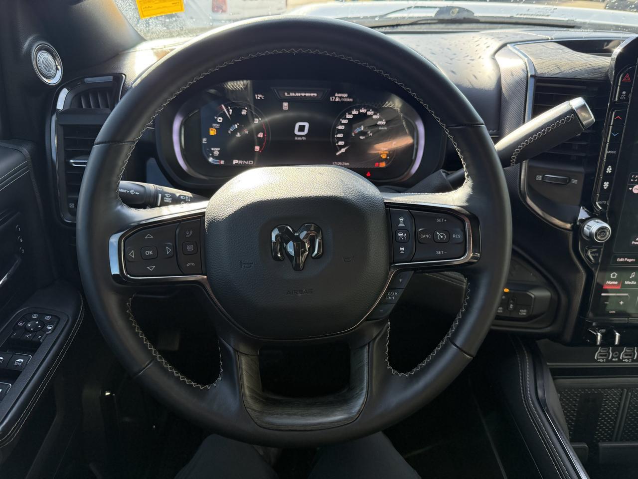 2025 Ram 3500 Limited Rig Ready RAM Crew Cab 4x4 | Cummins Diesel | Low KMs | Black Leather | NAV | 5th Wheel Prep Redwater AB