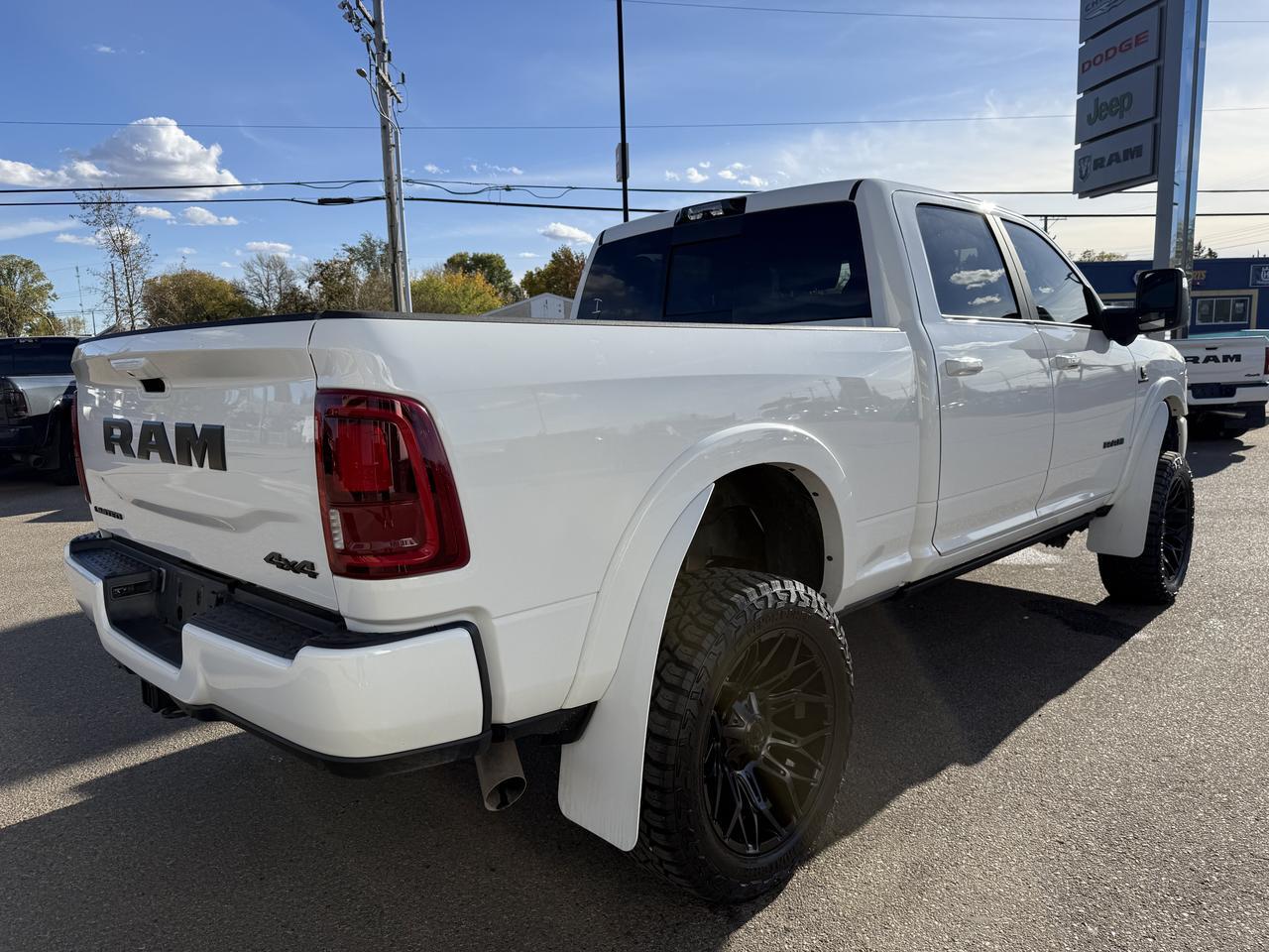 2025 Ram 3500 Limited Rig Ready RAM Crew Cab 4x4 | Cummins Diesel | Low KMs | Black Leather | NAV | 5th Wheel Prep Redwater AB