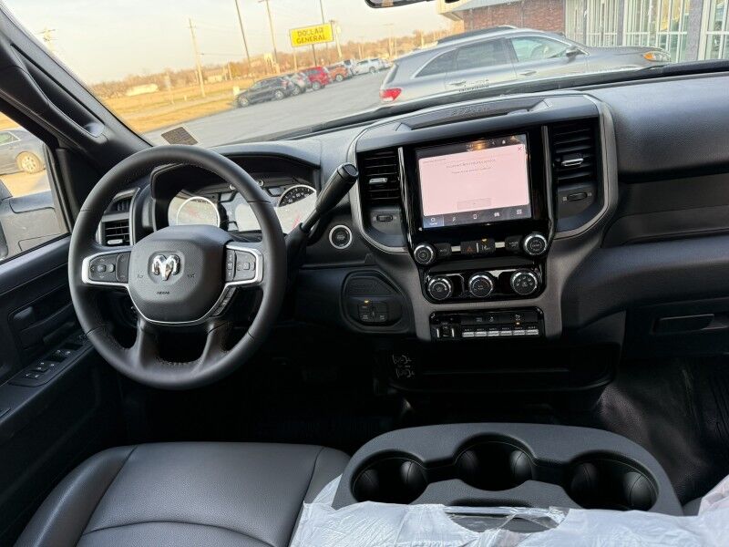 2025 Ram 3500 SRW 4x4 Cab & Chassis Tradesman Collinsville OK