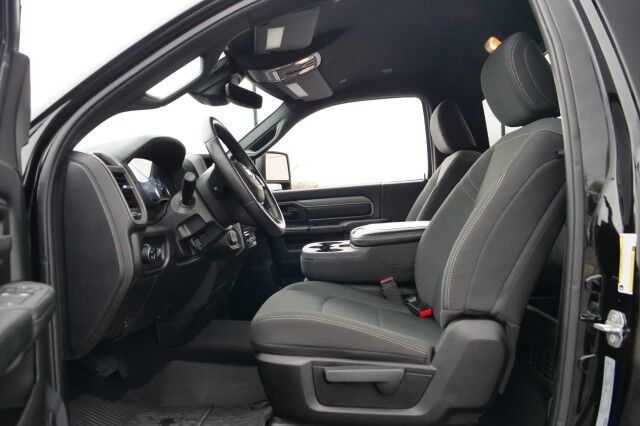 2025 Ram 3500 Tradesman 4X4 / HO Diesel / Level 2 Equipment Group! High Point NC