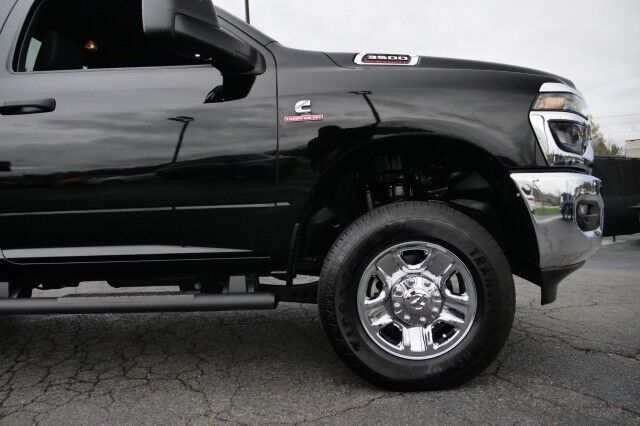 2025 Ram 3500 Tradesman 4X4 / HO Diesel / Level 2 Equipment Group! High Point NC