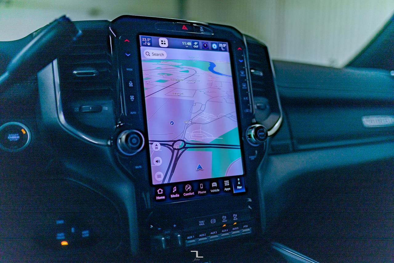 2025 Ram 5500 4x4 Crew Cab & Chassis Big Horn Diesel Leather Nav Red Deer AB