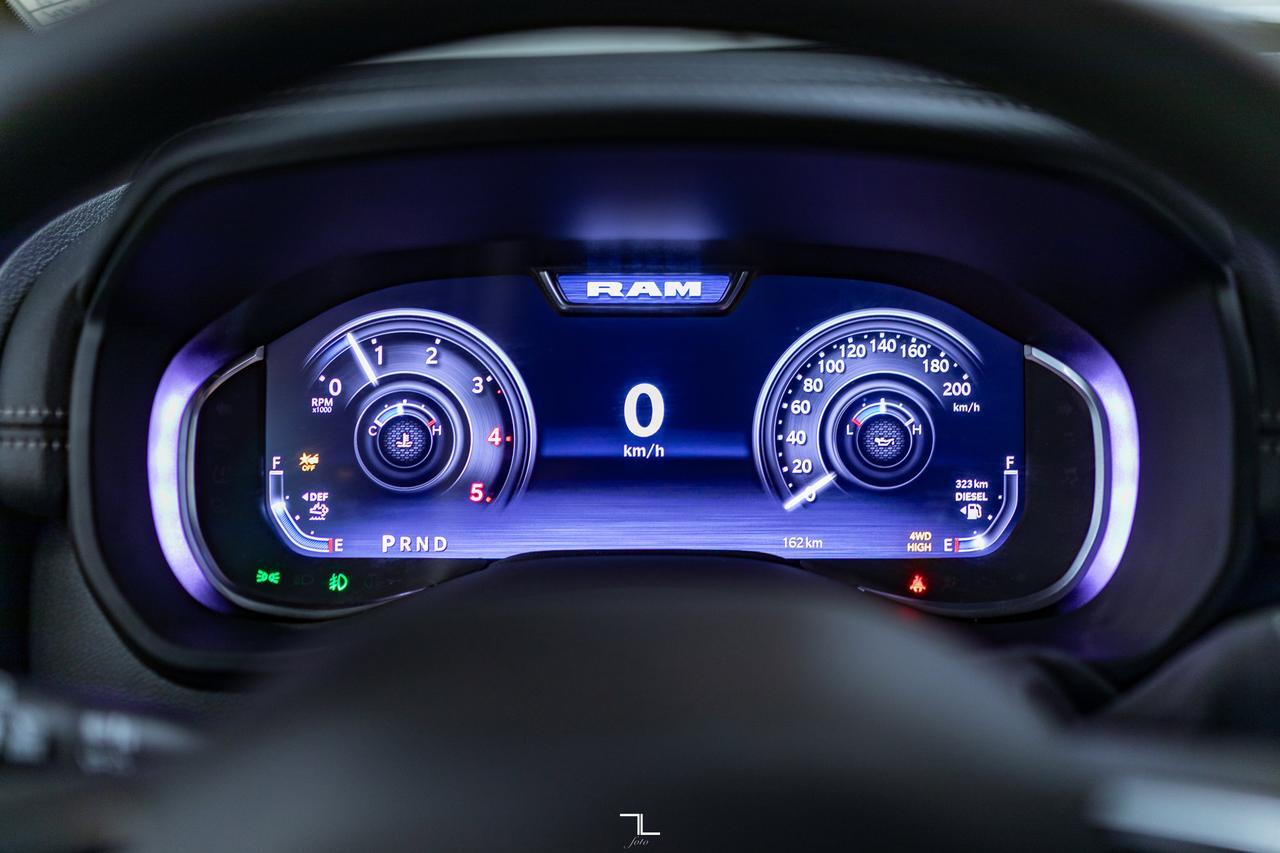 2025 Ram 5500 4x4 Crew Cab & Chassis Big Horn Diesel Leather Nav Red Deer AB