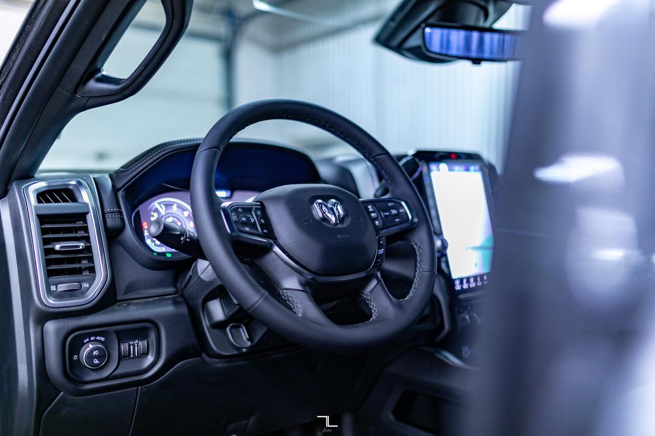 2025 Ram 5500 4x4 Crew Cab & Chassis Big Horn Diesel Leather Nav Red Deer AB