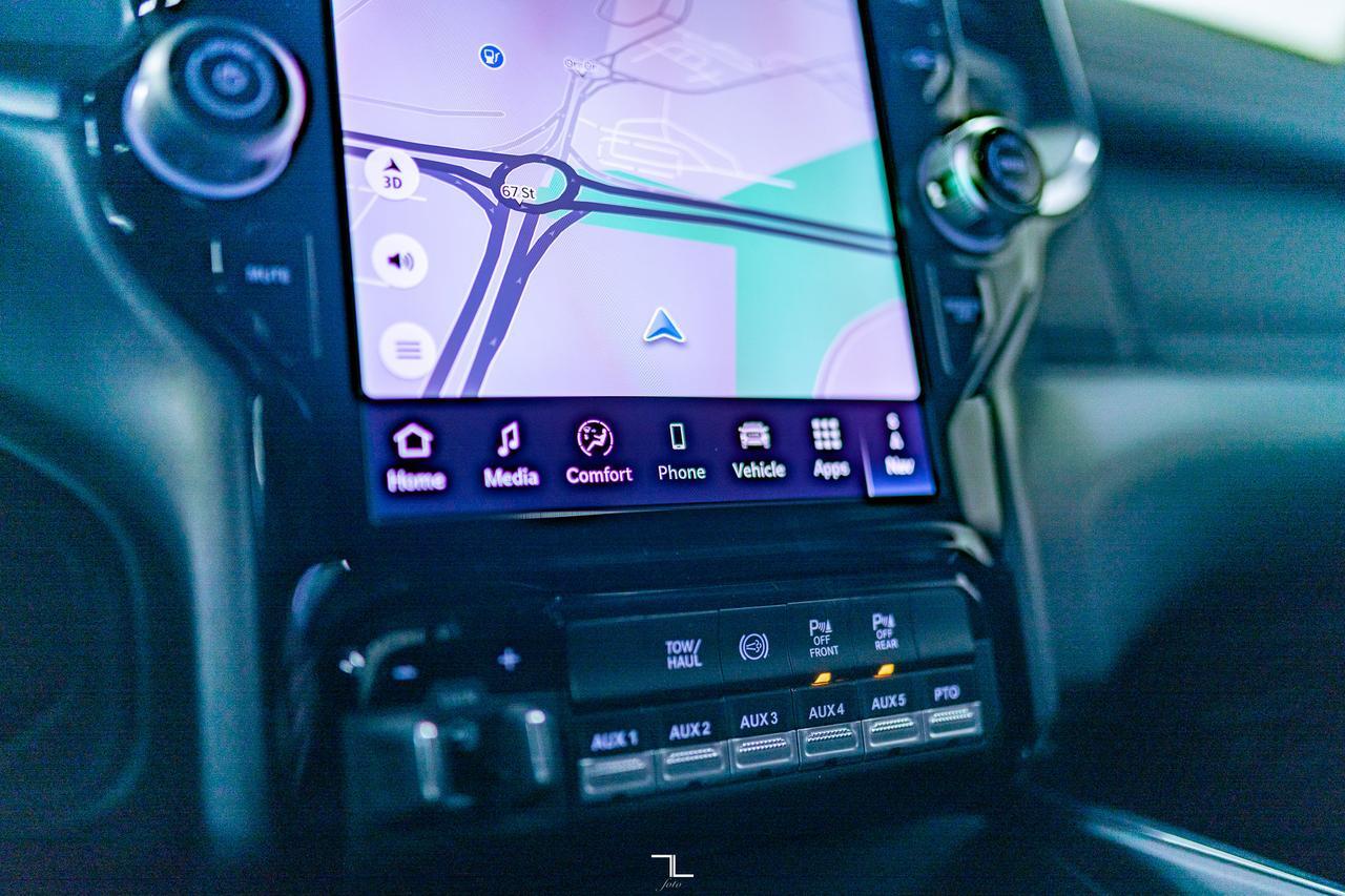 2025 Ram 5500 4x4 Crew Cab & Chassis Big Horn Diesel Leather Nav Red Deer AB