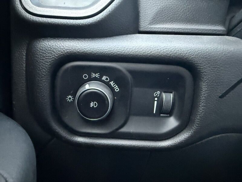 2025 Ram 5500 6.4L V8 4x4 Flatbed 18 MILES! Tradesman Collinsville OK