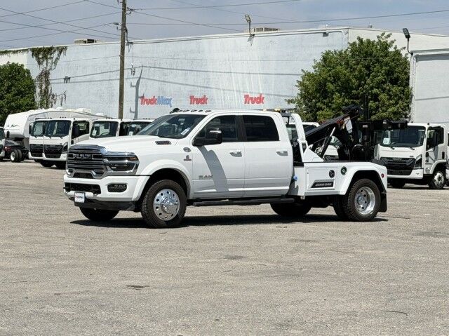 2025 Ram 5500 Laramie Crew Cab 4x4 Jerr-Dan MPL40 Dual Winch Standard Wrecker Truck Miami FL