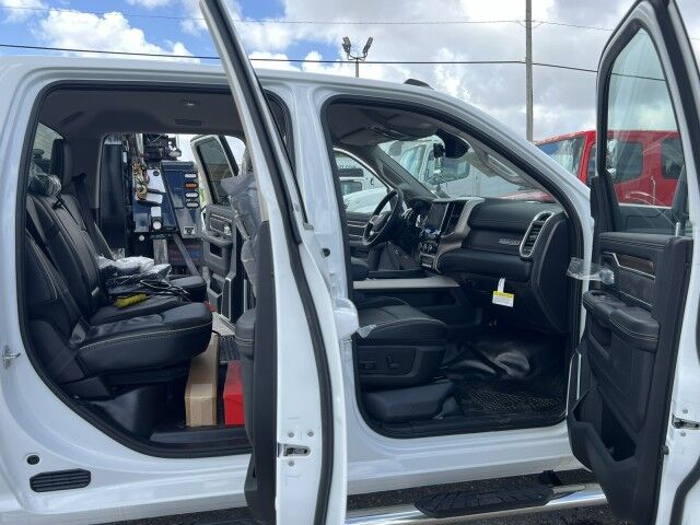 2025 Ram 5500 Laramie Crew Cab 4x4 Jerr-Dan MPL40 Dual Winch Standard Wrecker Truck Miami FL