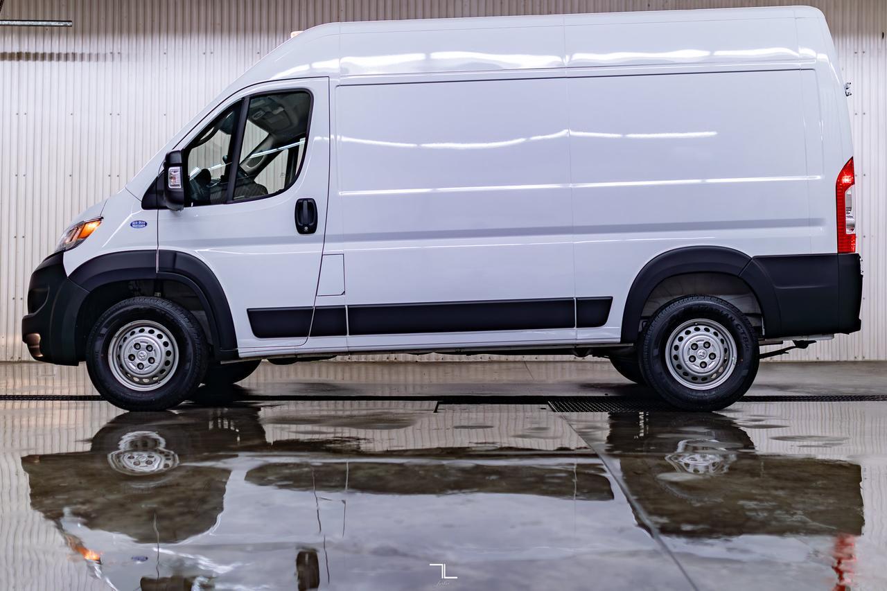 2025 Ram ProMaster 2500 High Roof Cargo Van BCam Red Deer AB