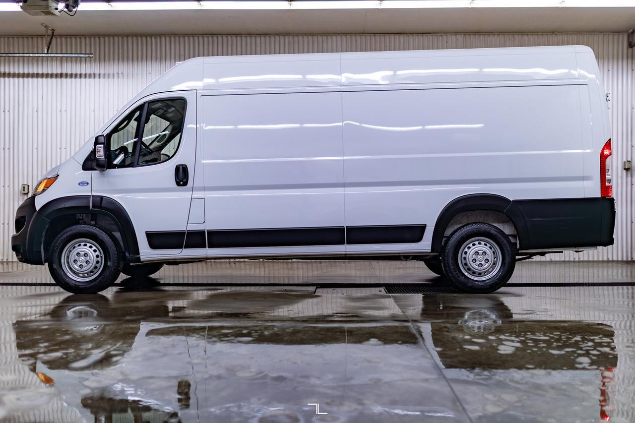 2025 Ram ProMaster 3500 Ext High Rood Tradesman BCam Red Deer AB