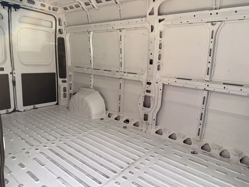 2025 Ram ProMaster 3500 High Roof Cargo Van 14k mi's SLT Collinsville OK