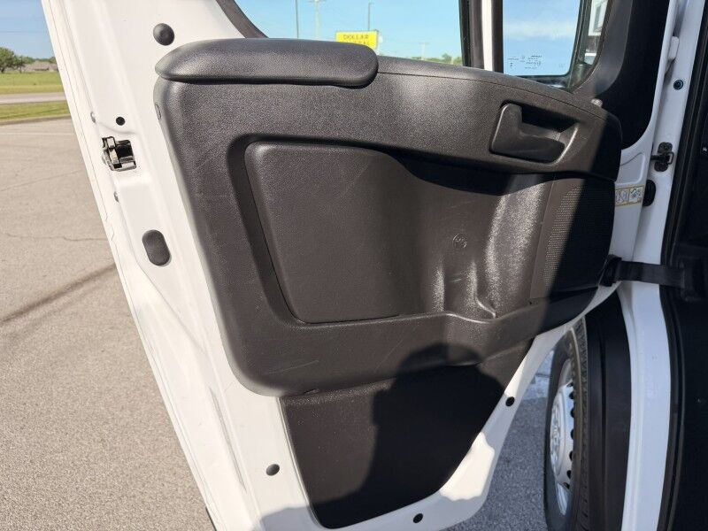 2025 Ram ProMaster 3500 High Roof Cargo Van 14k mi's SLT Collinsville OK