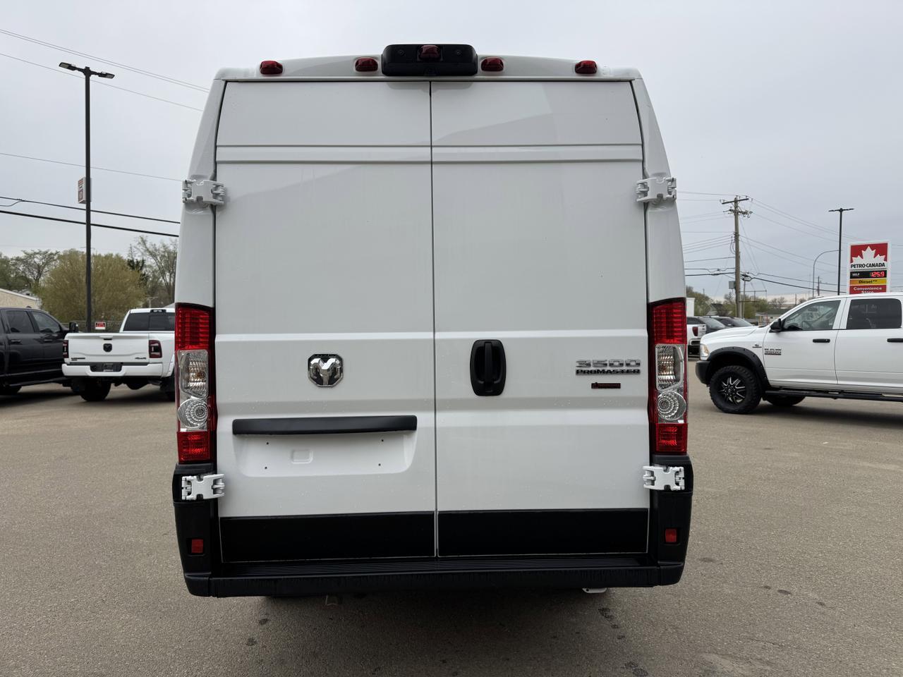 2025 Ram ProMaster Cargo Van 3500 Tradesman High Roof Cargo Van | V6 | 159WB EXT I Heated Seats Redwater AB