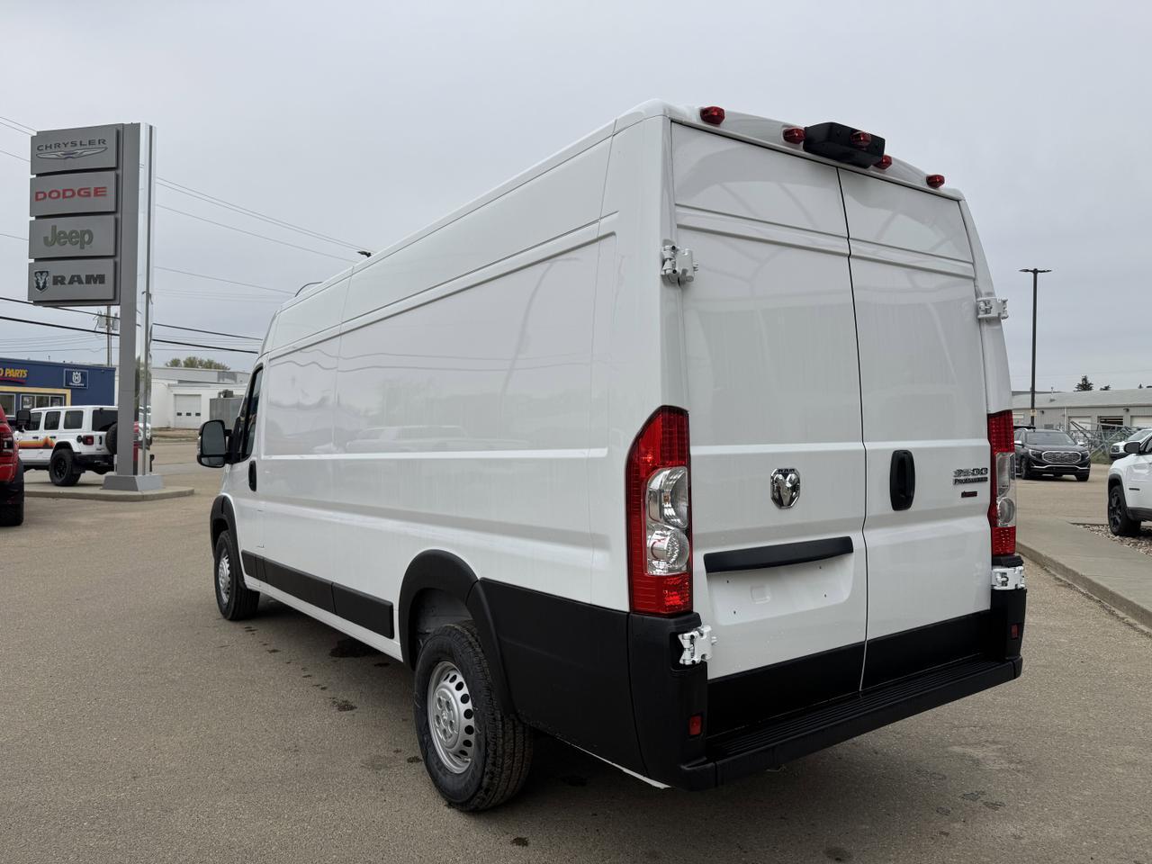 2025 Ram ProMaster Cargo Van 3500 Tradesman High Roof Cargo Van | V6 | 159WB EXT I Heated Seats Redwater AB