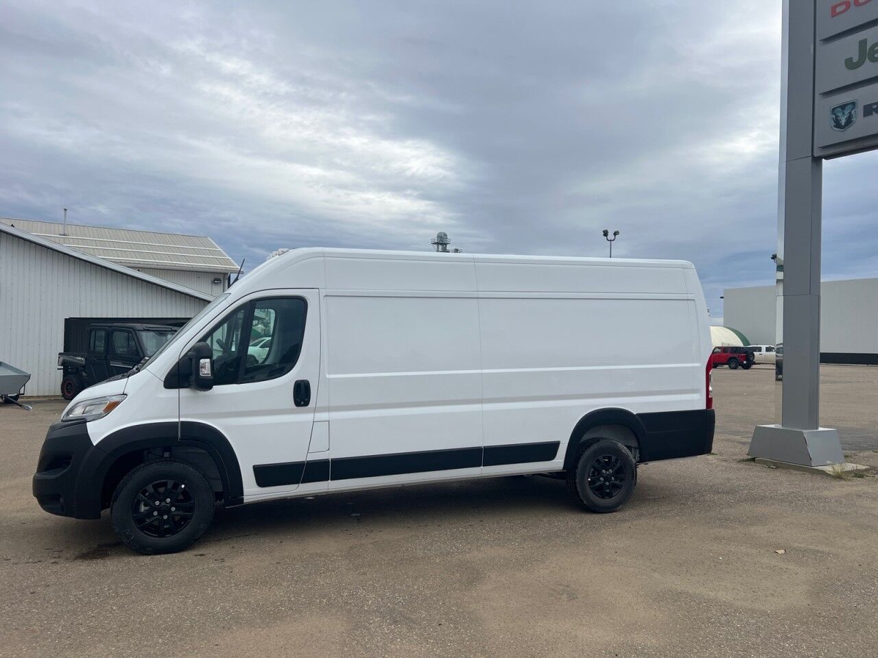 2025 Ram ProMaster Cargo Van SLT+ High Level AB