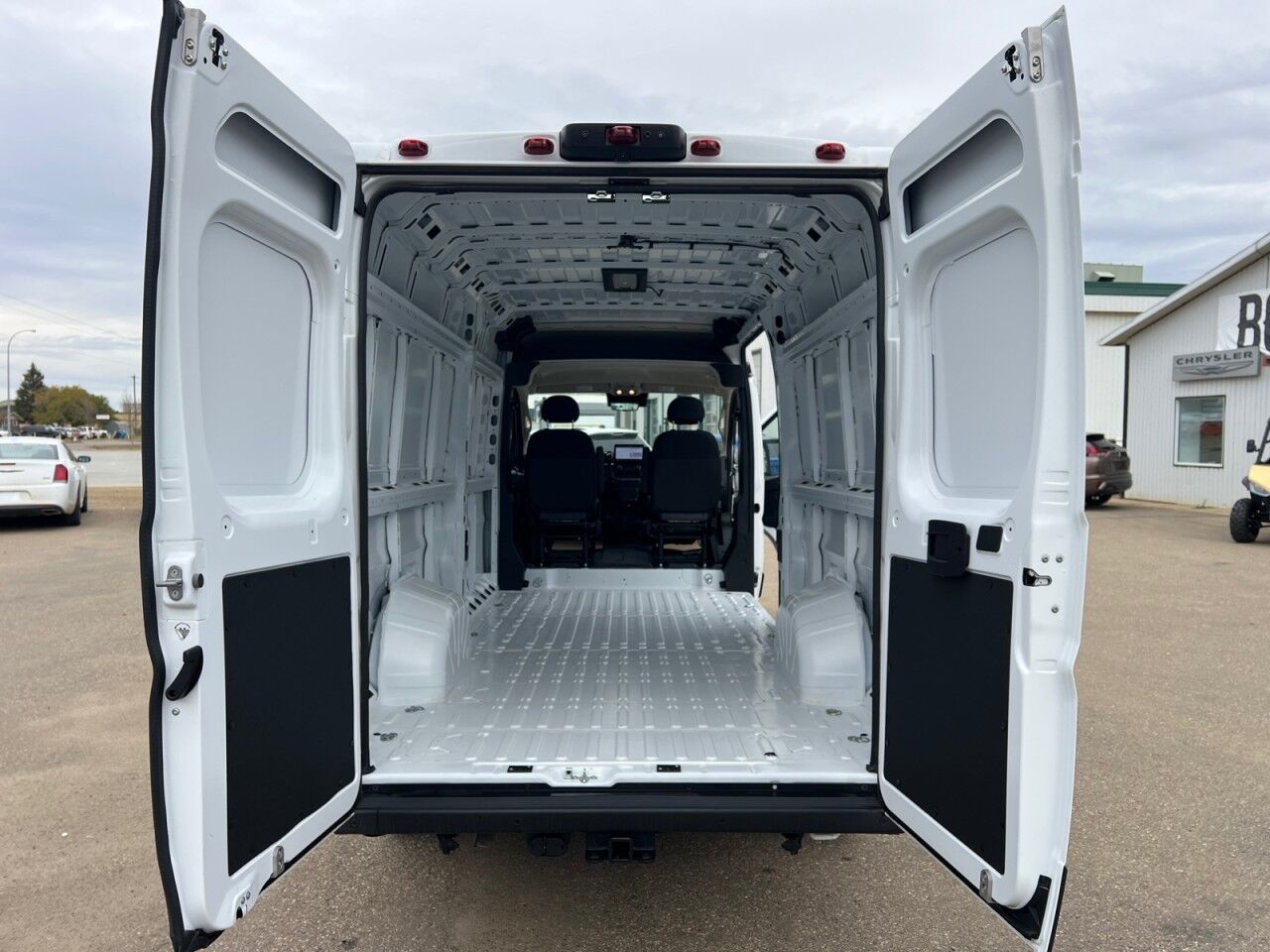 2025 Ram ProMaster Cargo Van SLT+ High Level AB