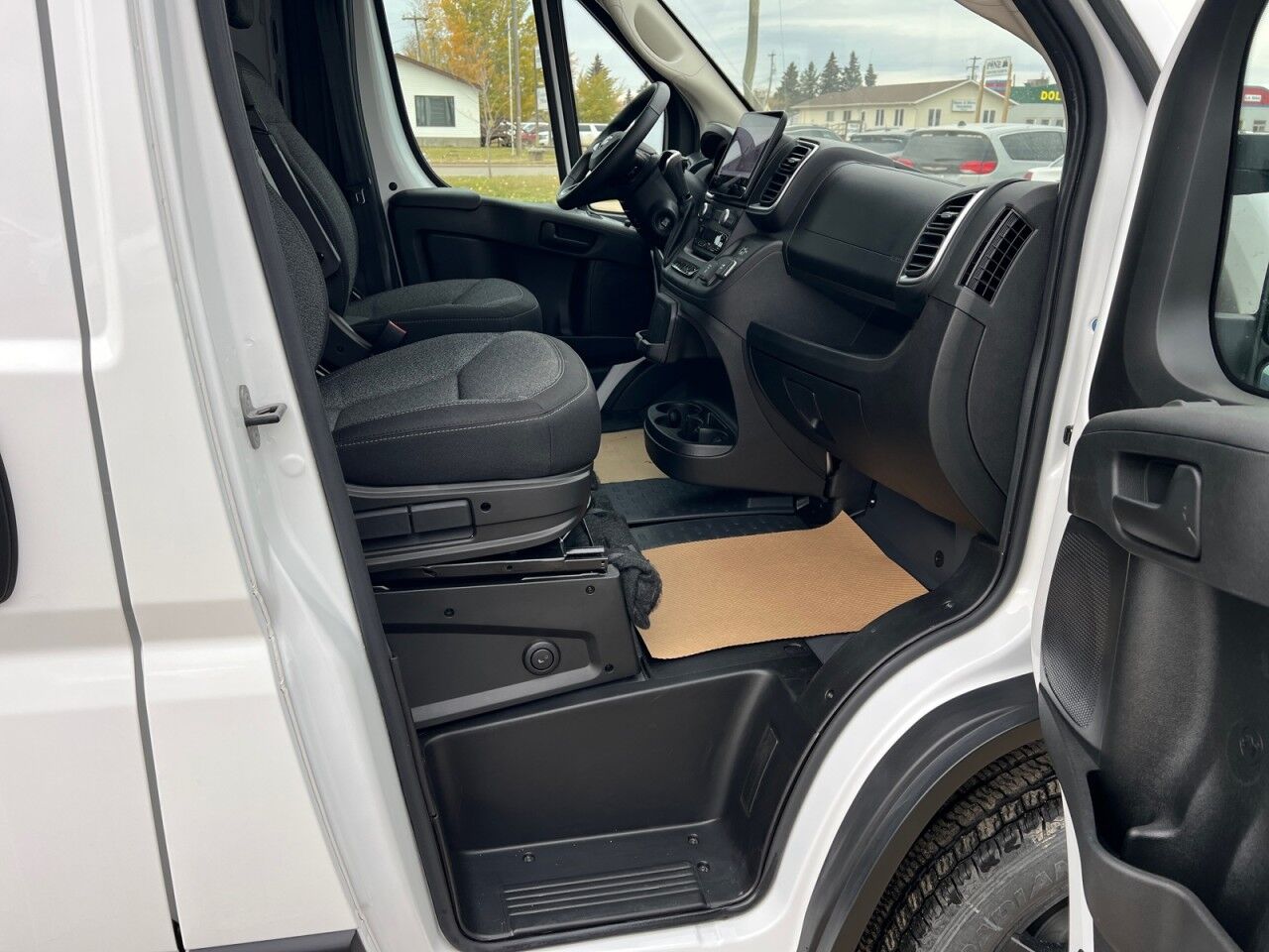 2025 Ram ProMaster Cargo Van SLT+ High Level AB