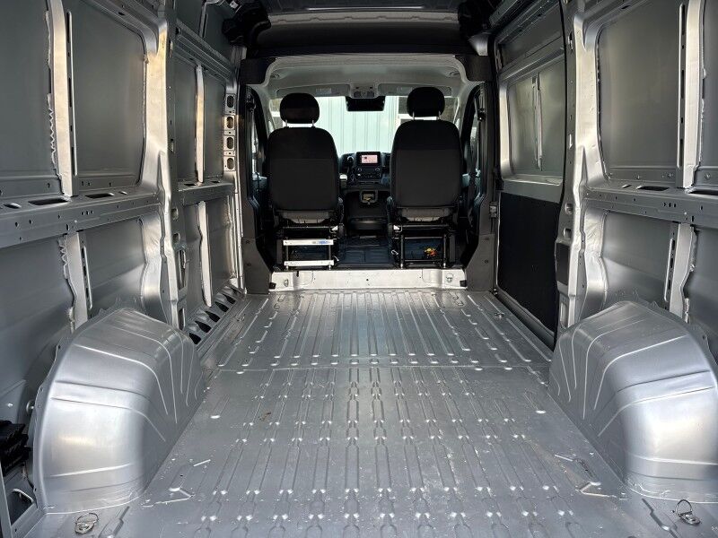 2025 Ram ProMaster Cargo Van Tradesman w/Passenger Seat High Roof 136.0 WB Seffner FL