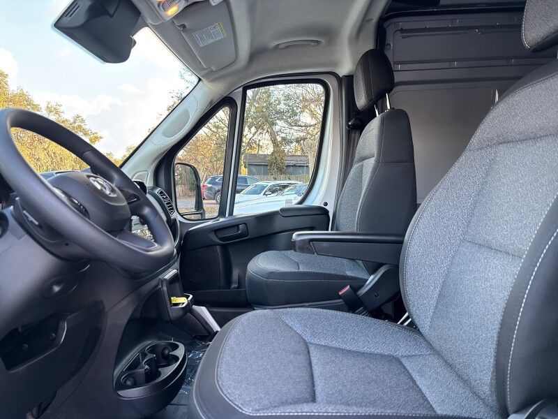 2025 Ram ProMaster Cargo Van Tradesman w/Passenger Seat High Roof 136.0 WB Seffner FL