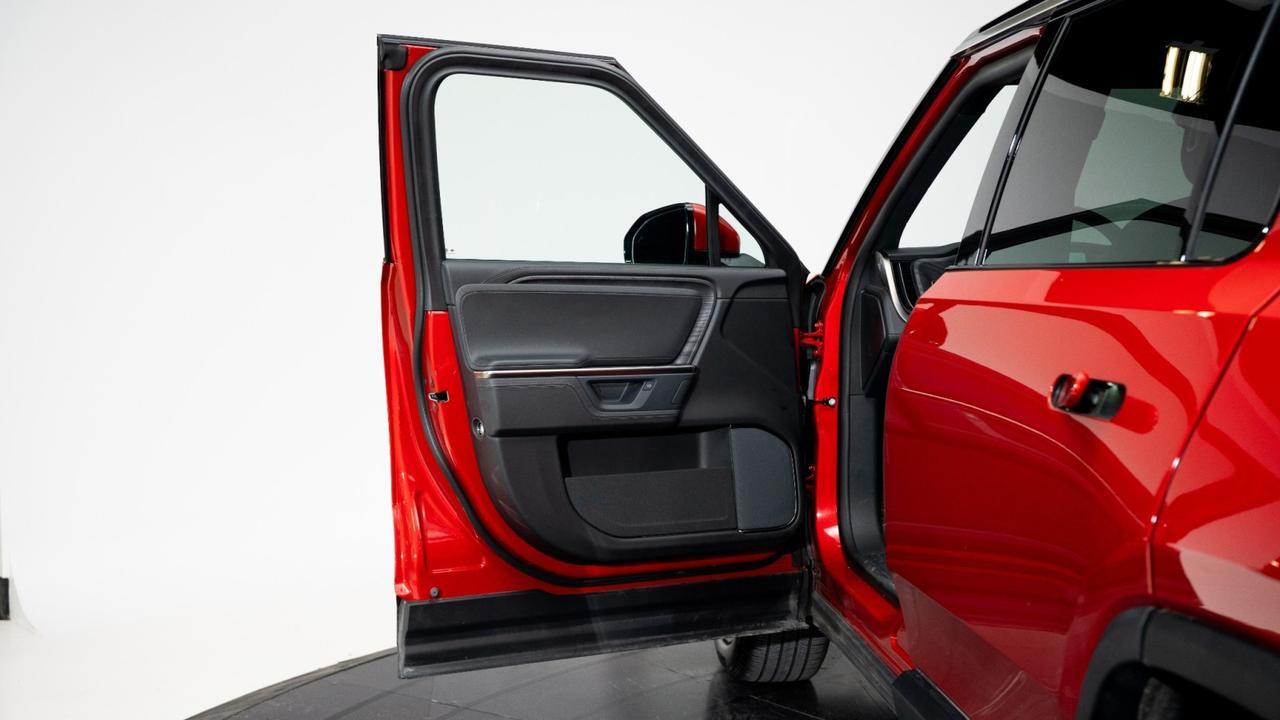 2025 Rivian R1S Adventure Franklin TN