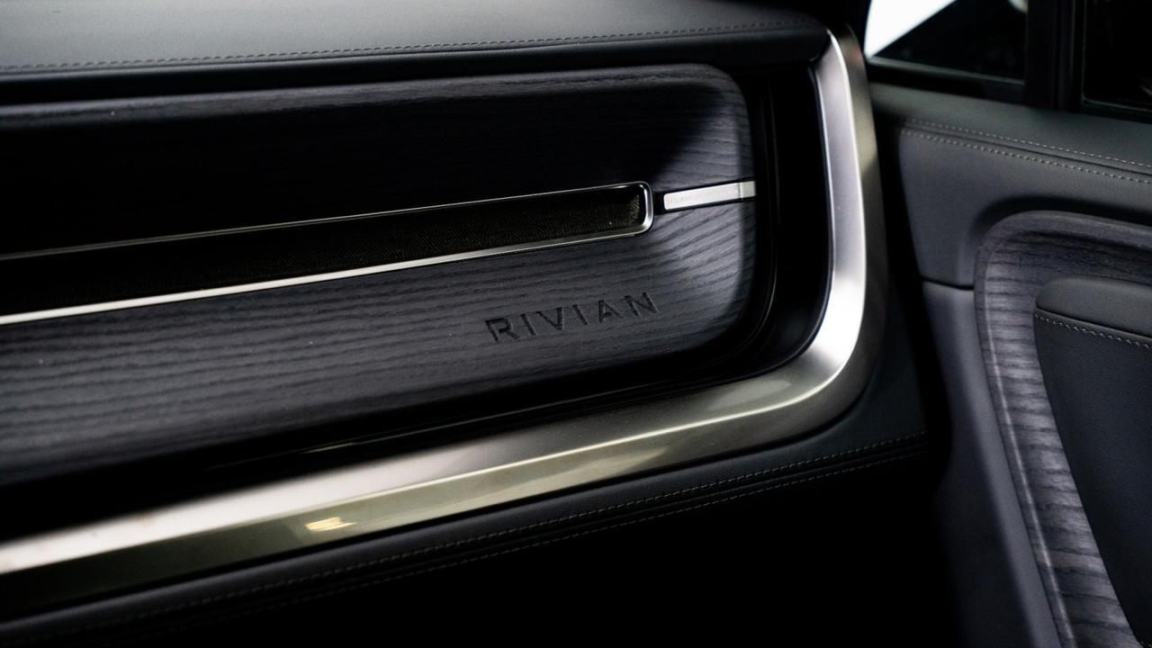 2025 Rivian R1S Adventure Franklin TN