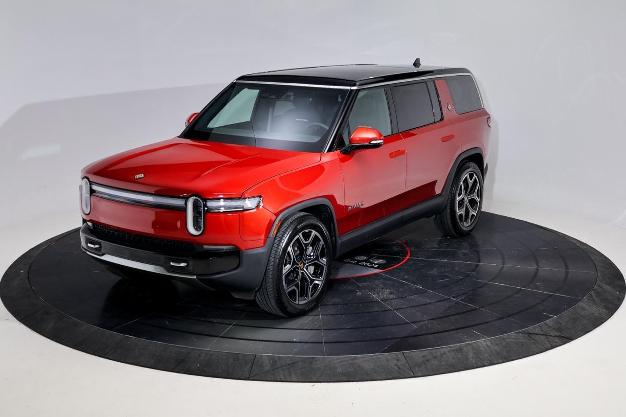 2025 Rivian R1S Adventure