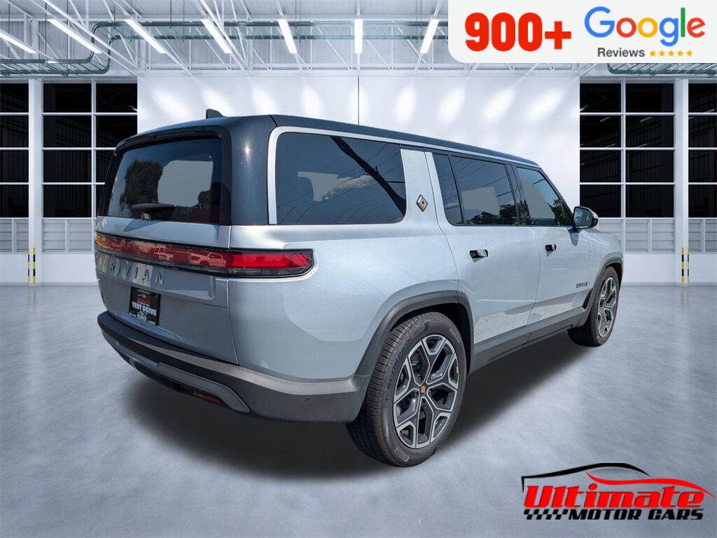 2025 Rivian R1S Adventure