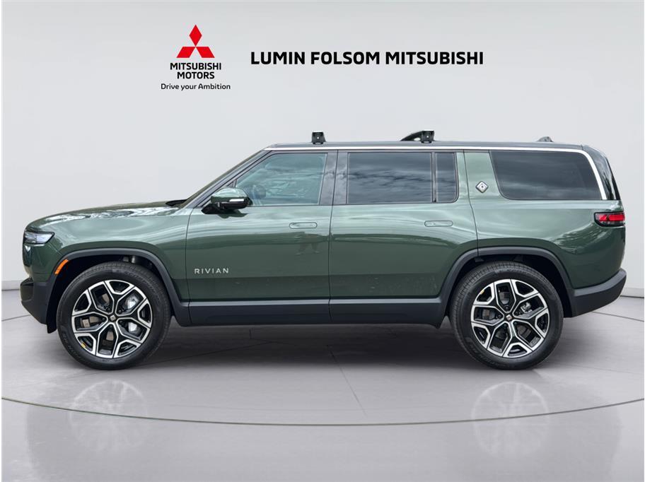2025 Rivian R1S Dual Standard Sport Utility 4D