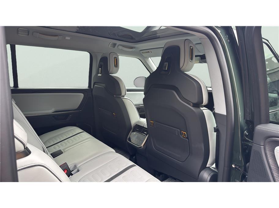 2025 Rivian R1S Dual Standard Sport Utility 4D Folsom CA