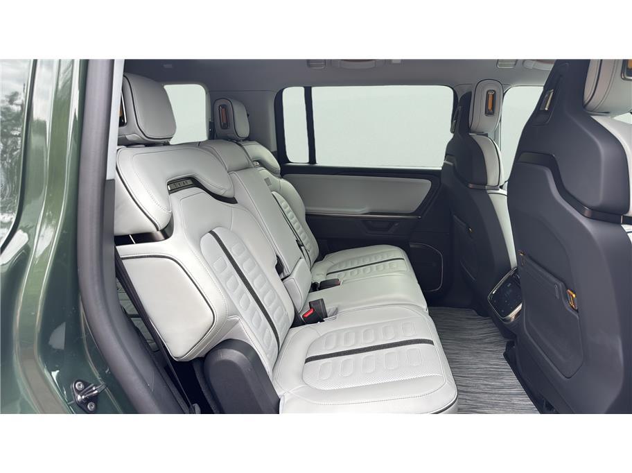 2025 Rivian R1S Dual Standard Sport Utility 4D Folsom CA