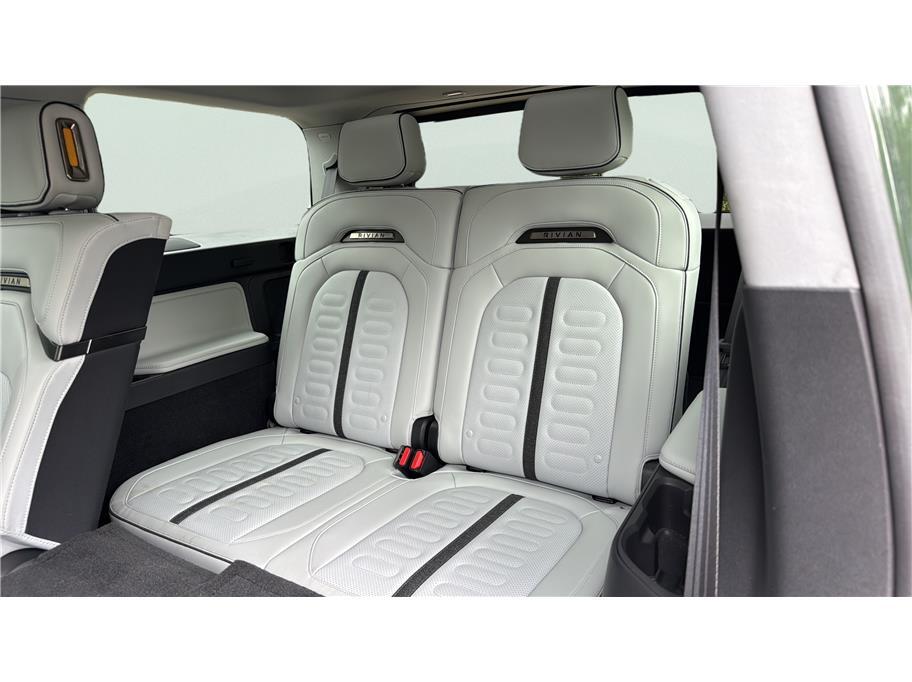 2025 Rivian R1S Dual Standard Sport Utility 4D Folsom CA
