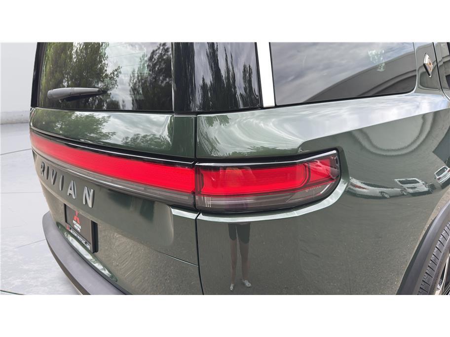 2025 Rivian R1S Dual Standard Sport Utility 4D Folsom CA