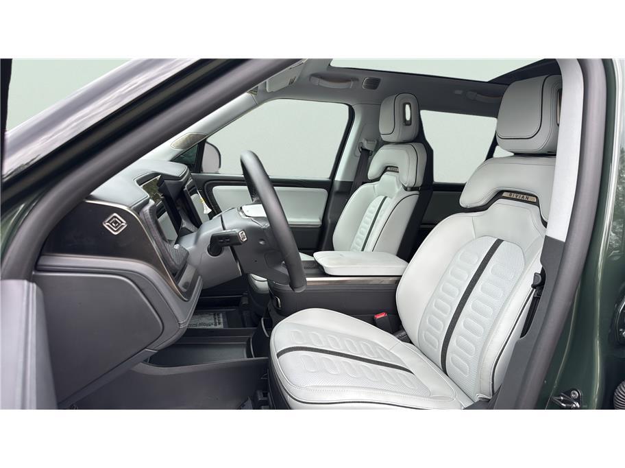 2025 Rivian R1S Dual Standard Sport Utility 4D Folsom CA