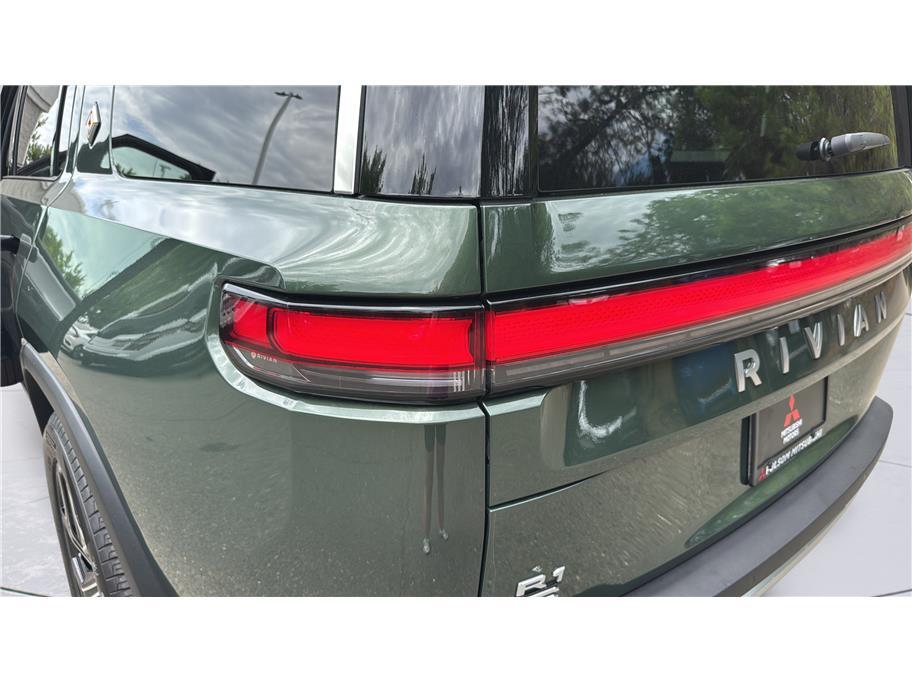 2025 Rivian R1S Dual Standard Sport Utility 4D Folsom CA