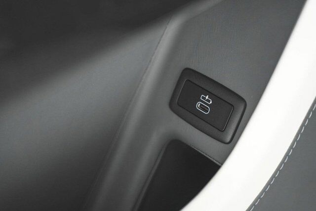 2025 Rolls-Royce Black Badge Cullinan Bellevue WA