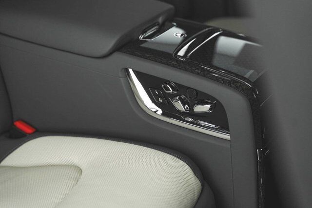 2025 Rolls-Royce Black Badge Cullinan Bellevue WA