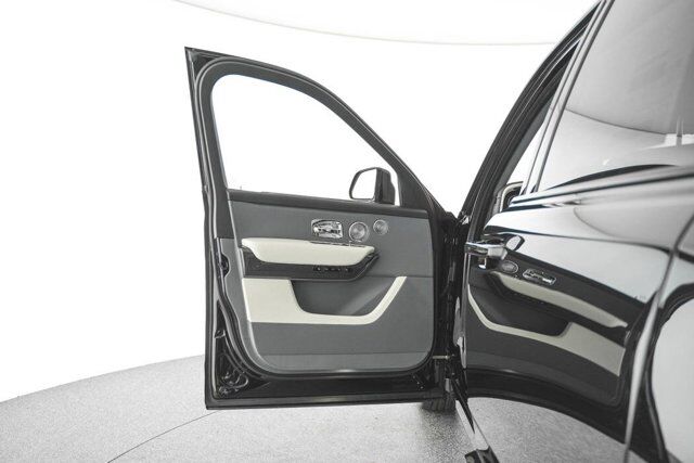 2025 Rolls-Royce Black Badge Cullinan Bellevue WA