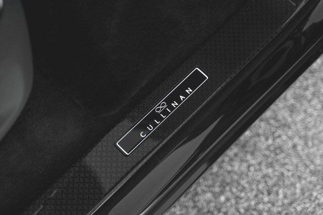 2025 Rolls-Royce Black Badge Cullinan Bellevue WA