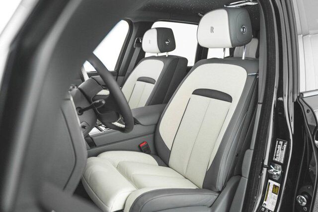 2025 Rolls-Royce Black Badge Cullinan Bellevue WA
