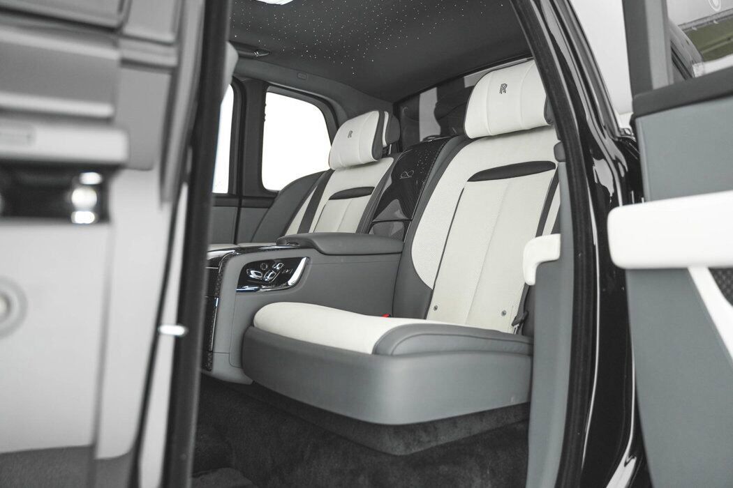 2025 Rolls-Royce Black Badge Cullinan Bellevue WA