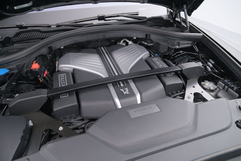 2025 Rolls-Royce Cullinan Base Miami FL