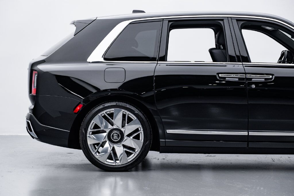 2025 Rolls-Royce Cullinan Base Miami FL