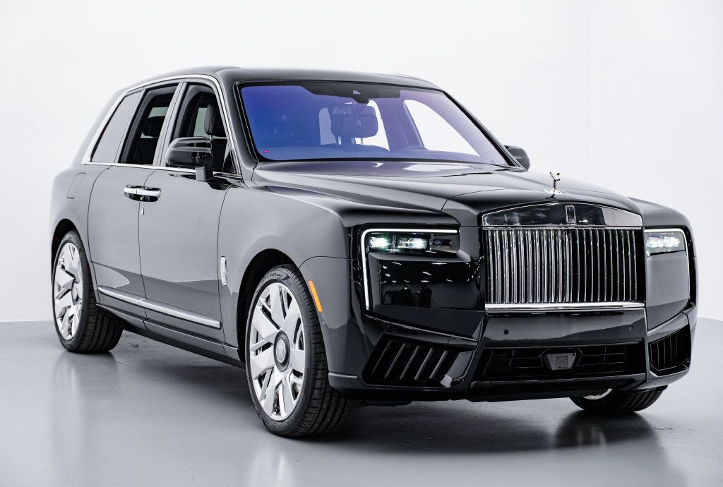 2025 Rolls-Royce Cullinan Base Miami FL