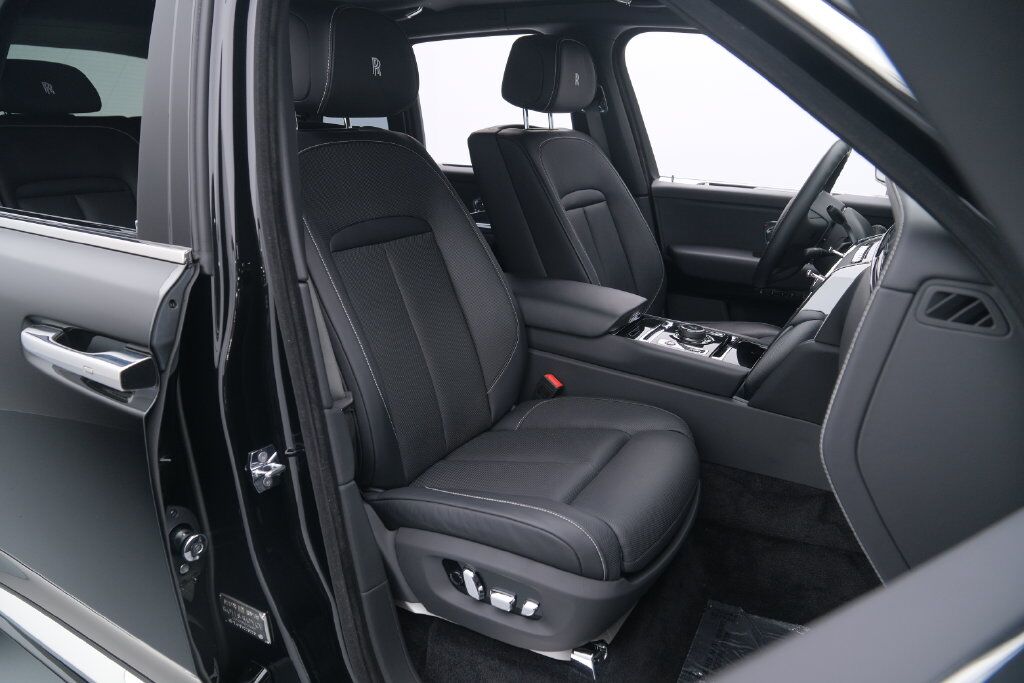 2025 Rolls-Royce Cullinan Base Miami FL