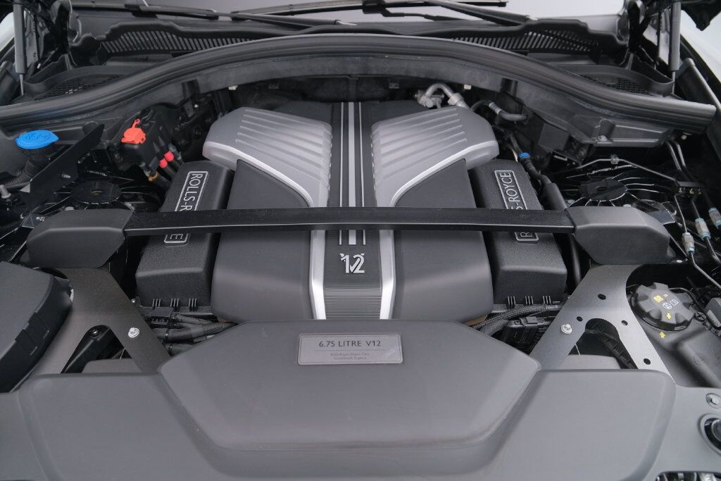 2025 Rolls-Royce Cullinan Base Miami FL